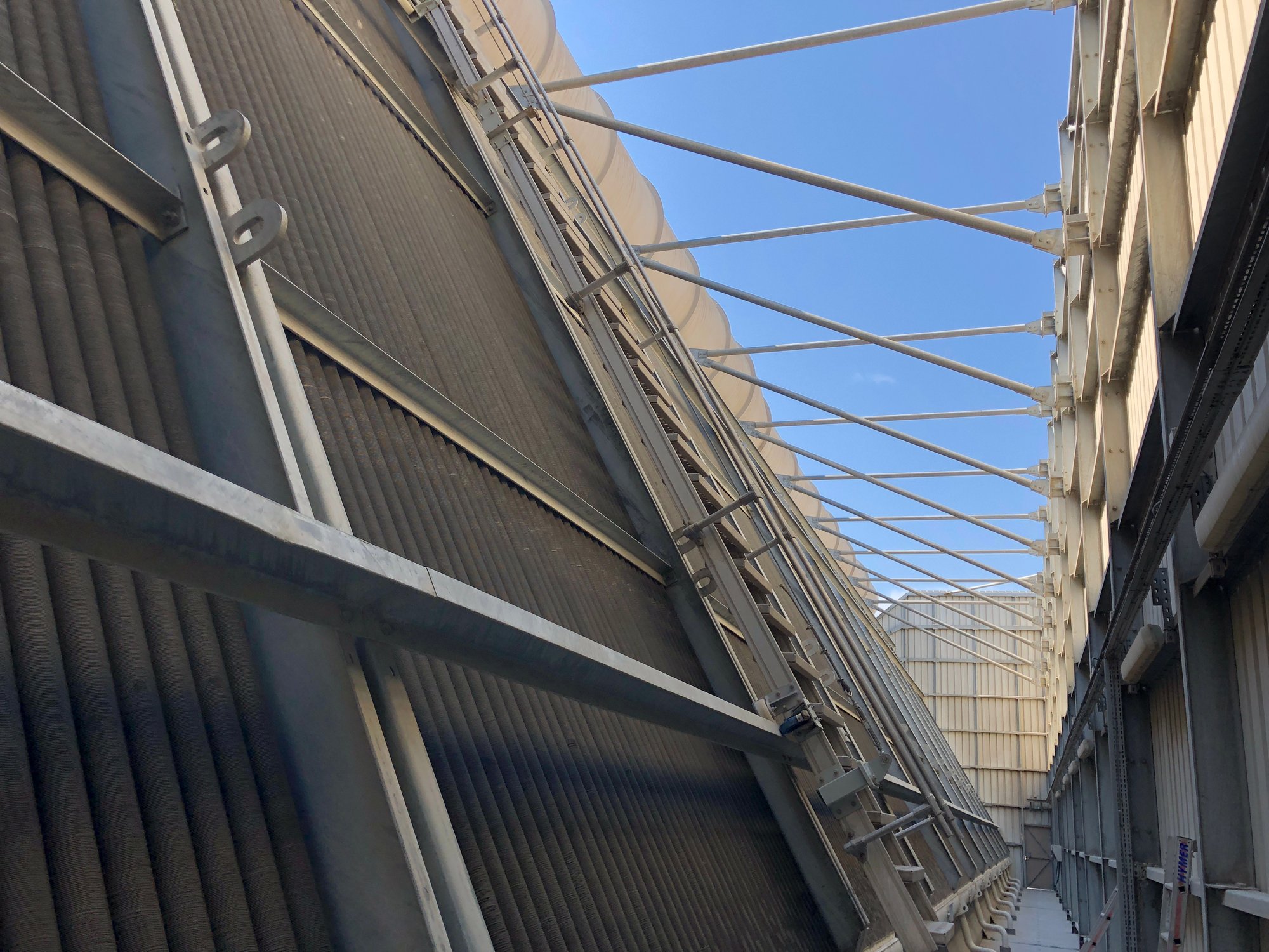 D1F65B48-6FDE-4AC8-A217-180A4716BBEF$L0$001~photo